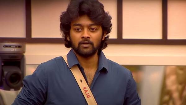 சமூக வலைத்தளத்தில் ஆதரவு 