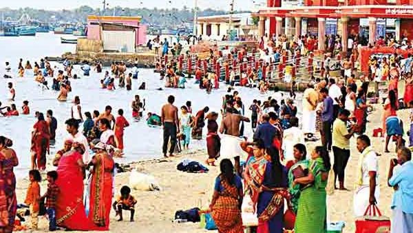 Thai Amavasai 2022: Devotees holy bath in the Rameswaram Agni Tirtham - a tribute to the ancestors Thai Amavasai 2022: Devotees holy bath in the Rameswaram Agni Tirtham - a tribute to the ancestors