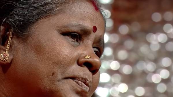 நெட்டிசன்களுக்கு கிடைத்த கண்டெண்ட்