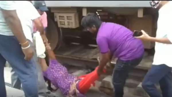 தாய் மீட்பு 