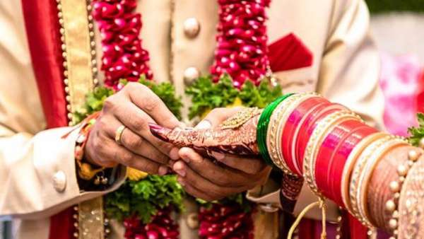 ஆசிரியை ஆசிரியை