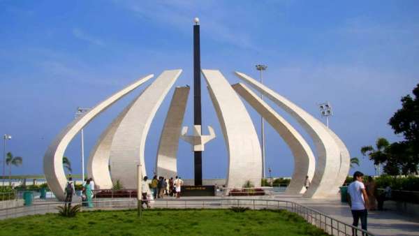  நினைவிடம்