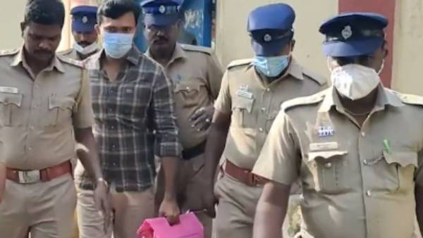 ஃபாக்ஸ்கான் தொழிலாளர்கள் போராட்டம்