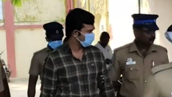 போலீசாரிடம் கோபம்