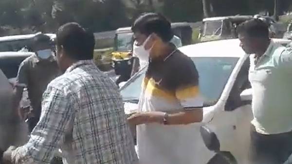 மாறி மாறி ஓடினார் மாறி மாறி ஓடினார்