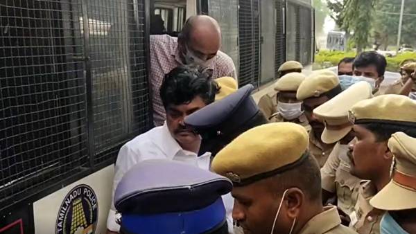 கர்நாடகாவில் சுற்றி வளைப்பு 