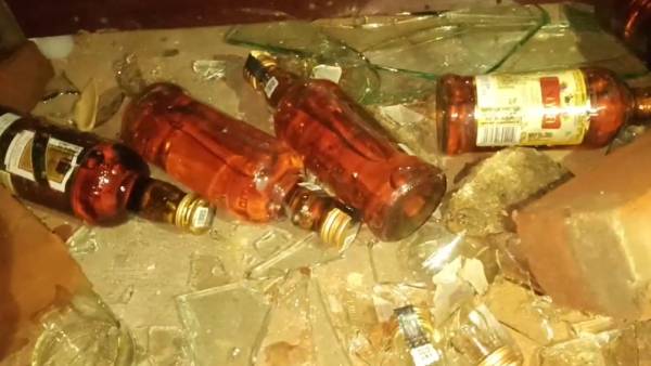 தனியார் மதுபான கூடம் 