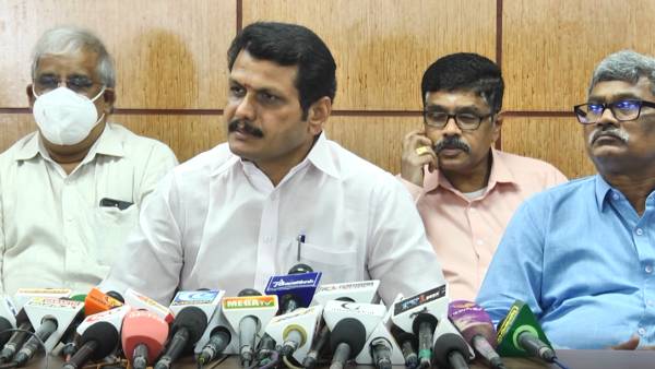  முதல்வர் அழுத்தம்