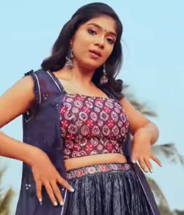 திகைத்துப் போன ரசிகர்கள்