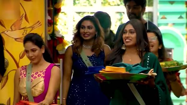 நெட்டிசன்களின் கலாய்ப்பு