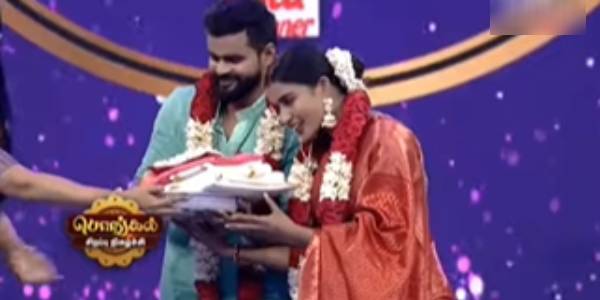 புதுமண ஜோடிகள்