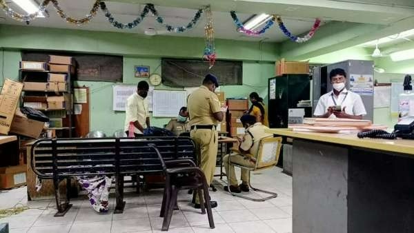 துப்பாக்கி முனை கொள்ளை என நாடகம் 