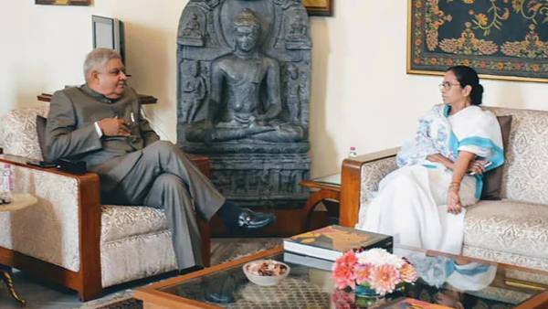  ஆளுநர் மீது குற்றச்சாட்டு