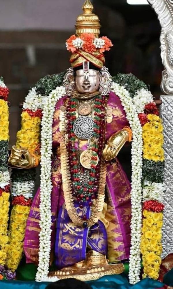 தாய் வீடு வந்த ஆண்டாள் 