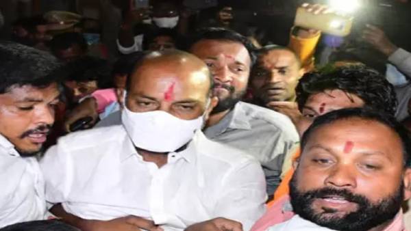 இருப்பை காட்டும் பாஜக இருப்பை காட்டும் பாஜக