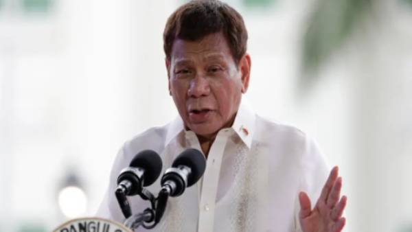 பிலிப்பைன்சில் கொரோனா ஜெட் வேகம் பிலிப்பைன்சில் கொரோனா ஜெட் வேகம்