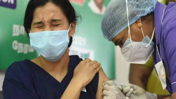 தடுப்பூசி செலுத்தும் பணி சவலானது தடுப்பூசி செலுத்தும் பணி சவலானது