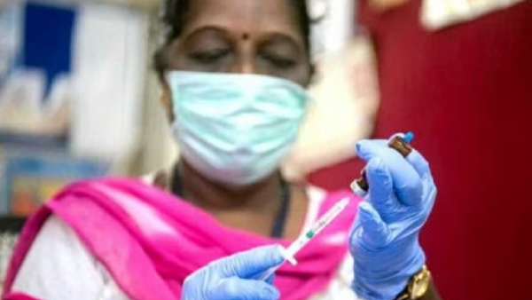  ஒரே நாளில் 99.28 லட்சம் பேருக்கு தடுப்பூசிகள்