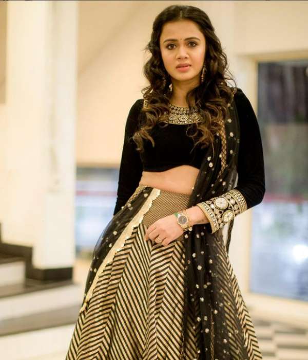 ரசிகர்களுக்கு வேண்டுகோள்