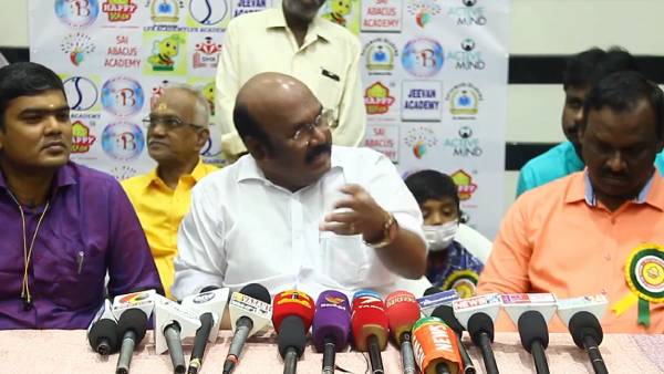 ராஜேந்திரபாலாஜி கைது 