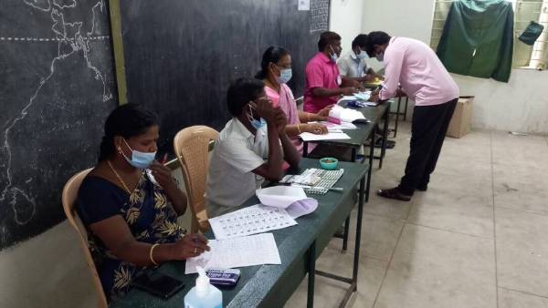  நகர்ப்புற உள்ளாட்சித் தேர்தல்