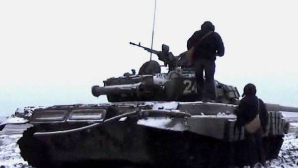 அணுஆயுதம் எவ்வளவு