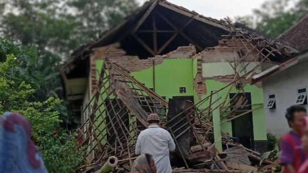  ரிக்டரில் 6.2 