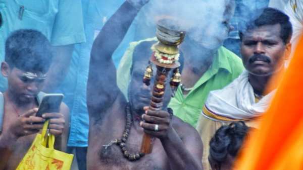 ஆழித்தேரோட்டம் 