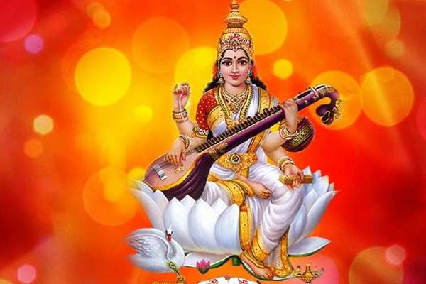 சரஸ்வதியும் வீணையும் 