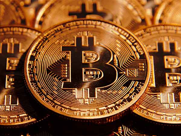  மக்களை ஏமாற்றும் திட்டம்