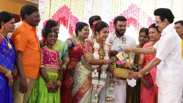 மகிழ்ச்சி 