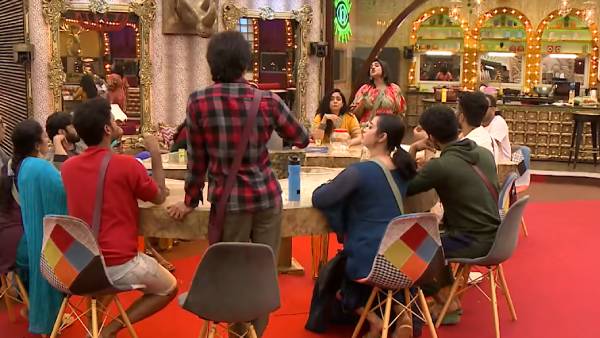 இப்படியுமா கேள்விகள் கேட்பாங்க 