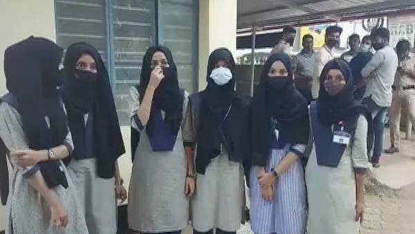 நீதிமன்றம் 