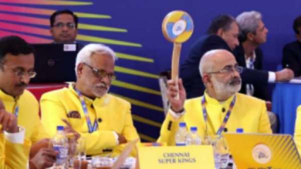 கடும் போட்டி கடும் போட்டி