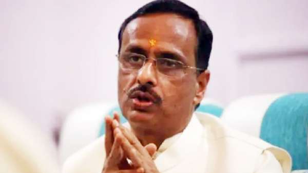 துணை முதல்வர் துணை முதல்வர்