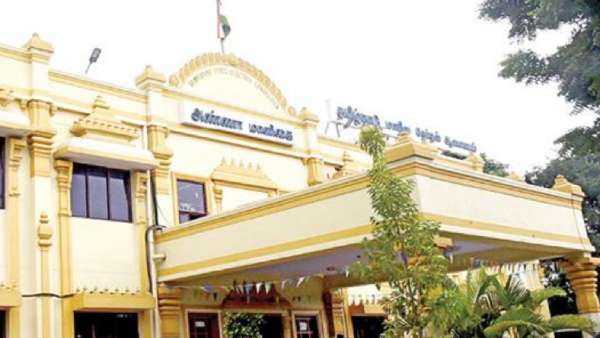 முதல்வர் விதிகளை மீறலாமா? 