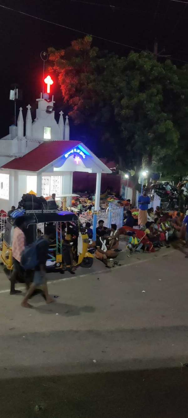 பல கிலோ மீட்டர் பல கிலோ மீட்டர்