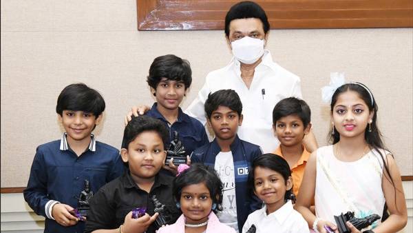 பாராட்டுக்கள் பாராட்டுக்கள்