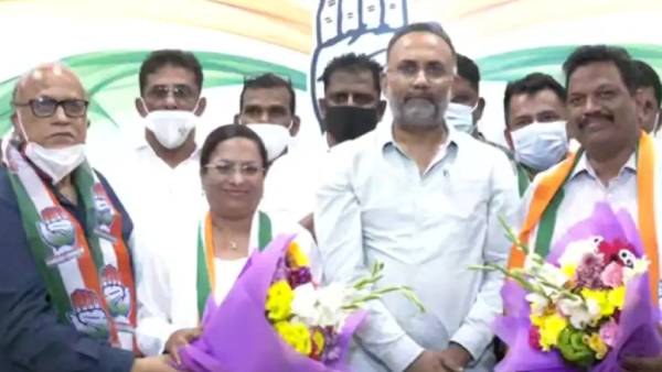 அமைச்சரும், மனைவியும் 