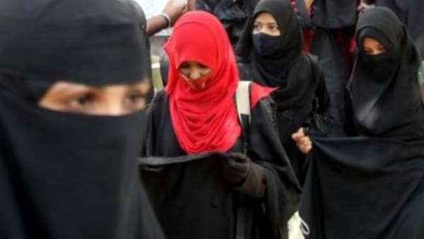 ஹிஜாப் அணிய தடை 