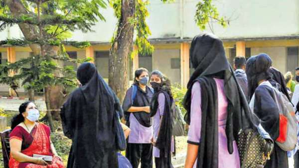 ஹிஜாப் பிரச்சனை இல்லை ஹிஜாப் பிரச்சனை இல்லை