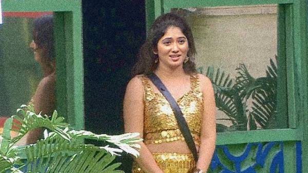 இரண்டாவது நாளே இப்படியா 