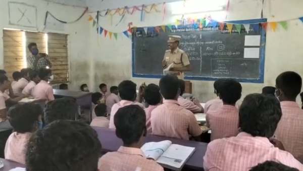  எஸ்பி செல்வகுமார் 