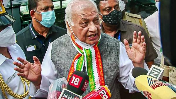  கேரள ஆளுநர் ஆரிப் முகமது கான்