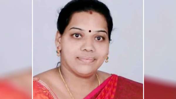  இந்திராணிக்கு வாய்ப்பு 