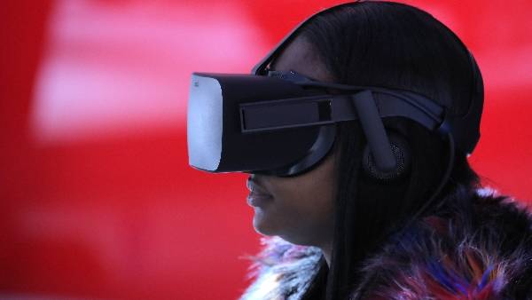 மெடாவெர்ஸில் முதலீடு செய்யும் பெரும் நிறுவனங்கள் 