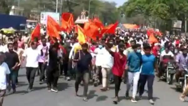  ஊர்வலம்