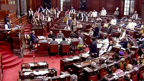  திமுக எம்.பிக்கள் முழக்கம்
