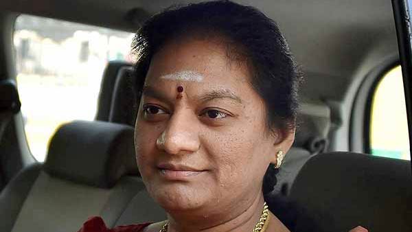 பாலியல் தொழில் என புகார் 