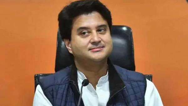 ஹிந்தியில் பதில் 